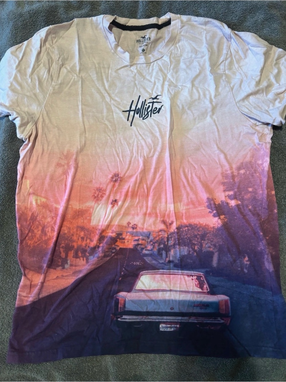 Hollister Men's Sunset Gradient Graphic Tee - White Pink Purple